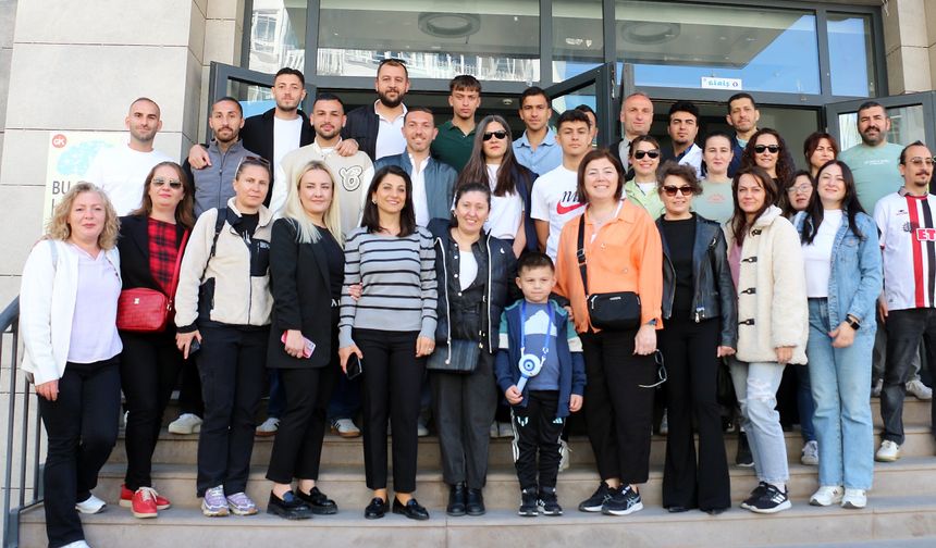 Eskişehirspor oyuncularından okul ziyaretleri