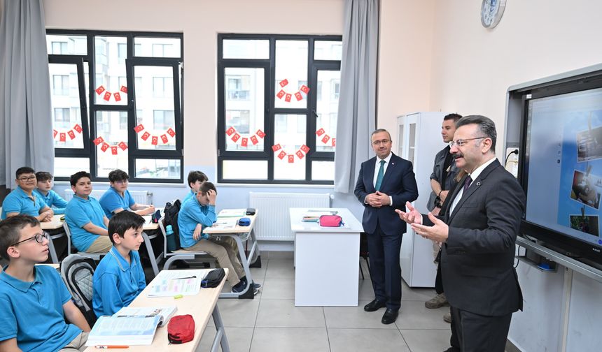 İmam hatip ortaokulu törenle eğitime açıldı