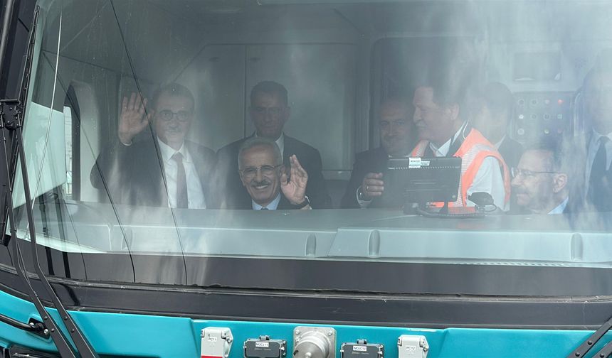 Bakan Uraloğlu; Türkiye’nin demiryolu sanayisindeki başarısı milli bağımsızlığın göstergesidir"