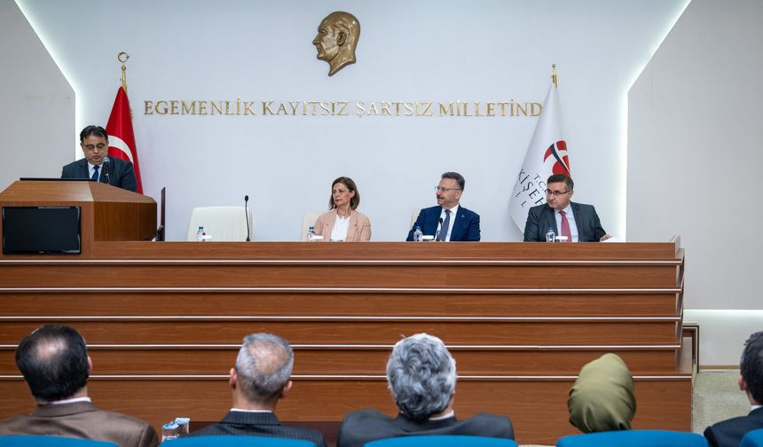 Vali Aksoy: "Hayvan bakımevleri için yoğun bir çaba sarf ediyoruz"