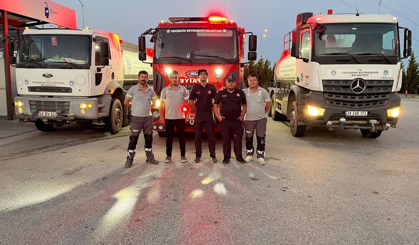 Büyükşehir itfaiyesi yangınla mücadelede görev başında