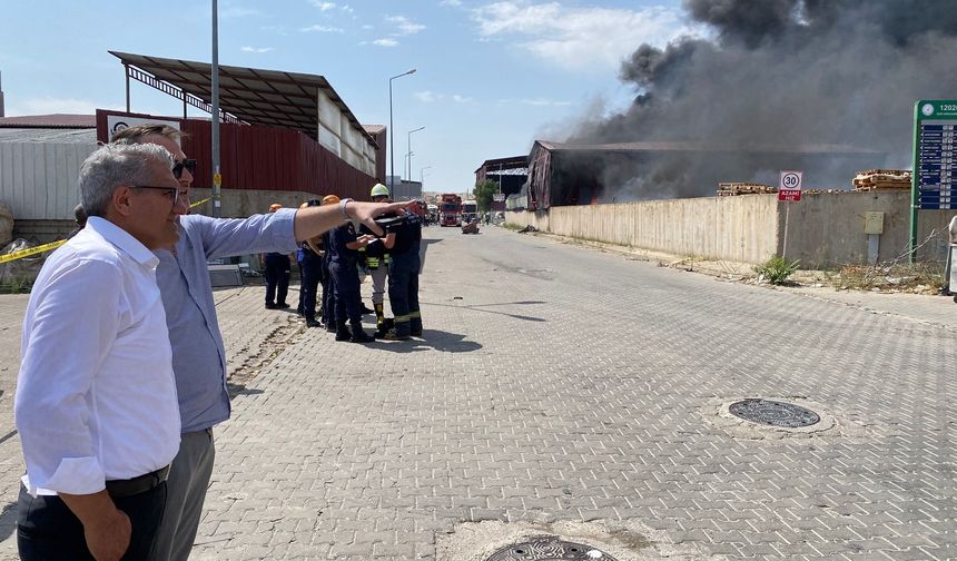 Başkan Küpeli yangında zarar gören işletmeleri ziyaret etti