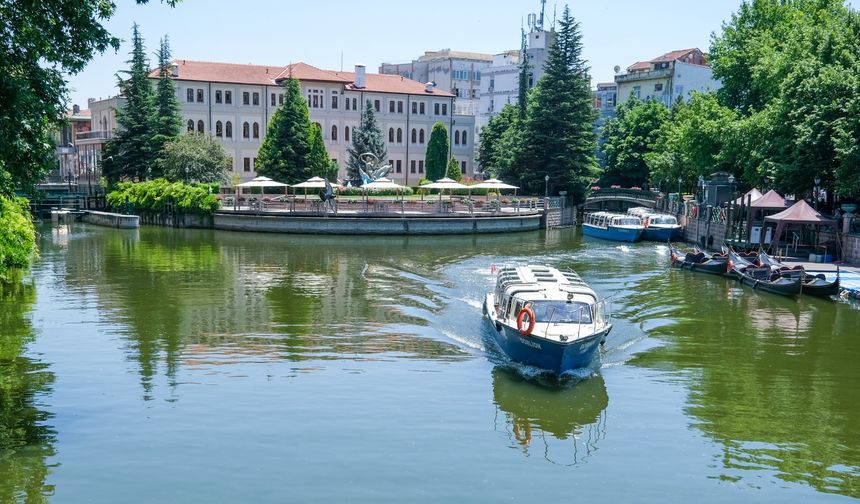 Büyükşehir'in oylamasına 10 bin kişi katıldı