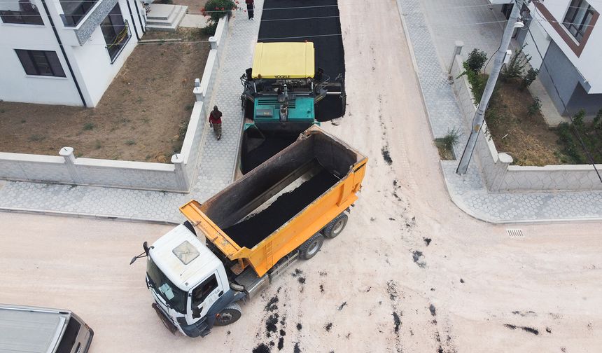 Tepebaşı'nda 9 mahallenin yolu aynı anda yenileniyor