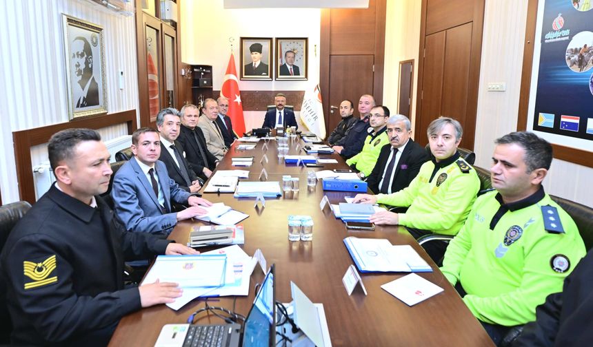 Hız sınırı uygulamaları ve trafik güvenliği değerlendirildi