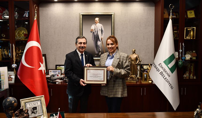 Tepebaşı'na "Sağlığı Geliştiren Belediye Belgesi" verildi