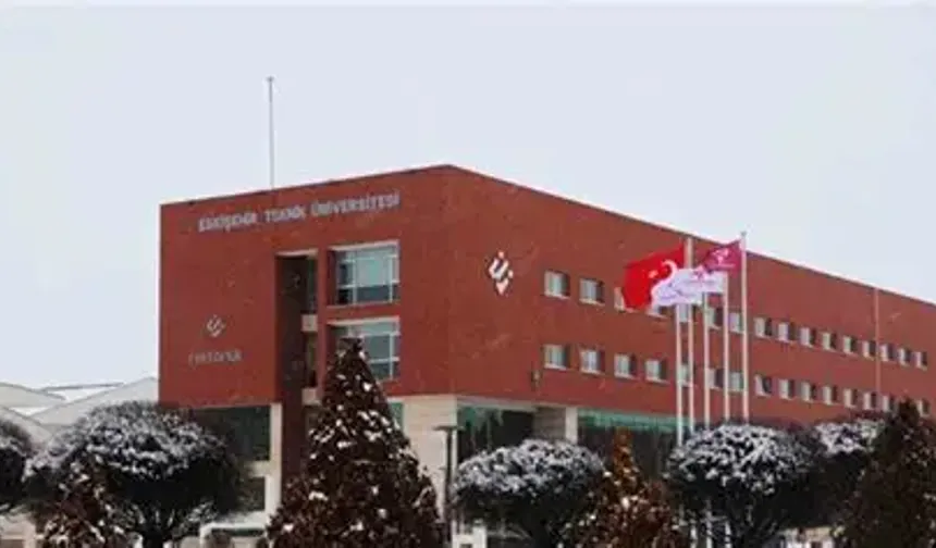 ESTÜ'den büyük başarı