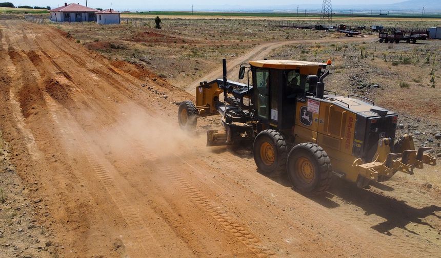 1 yılda 30 bin metrekare yol asfaltlandı