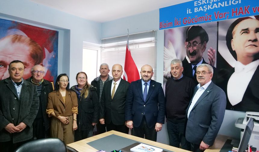 Gürhan Albayrak'tan siyasi partilere ziyaret