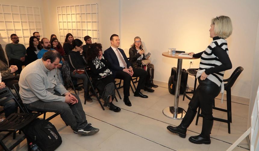 Neslihan Uzer genç oyuncularla sektördeki deneyimlerini paylaştı