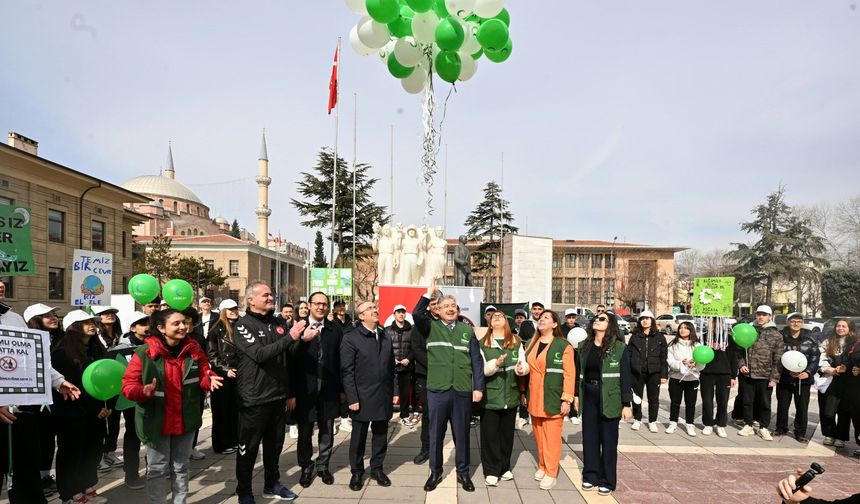 Vali Yılmaz Yeşilay Haftası etkinliğine katıldı