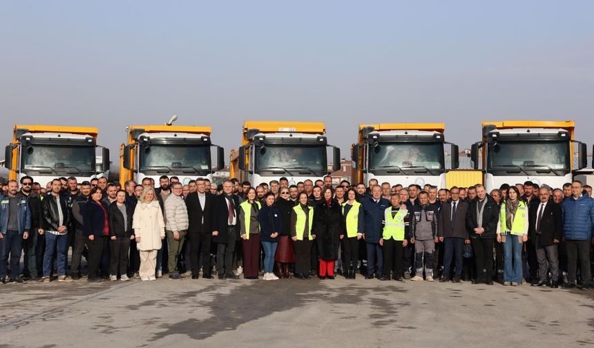 Başkan Ünlüce, belediye personeliyle bayramlaştı