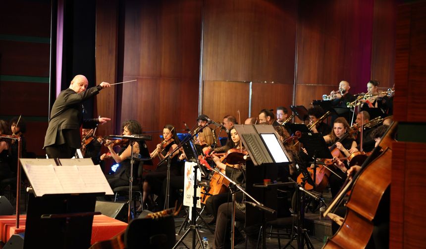 Firebird Orchestra konseri beğeni topladı