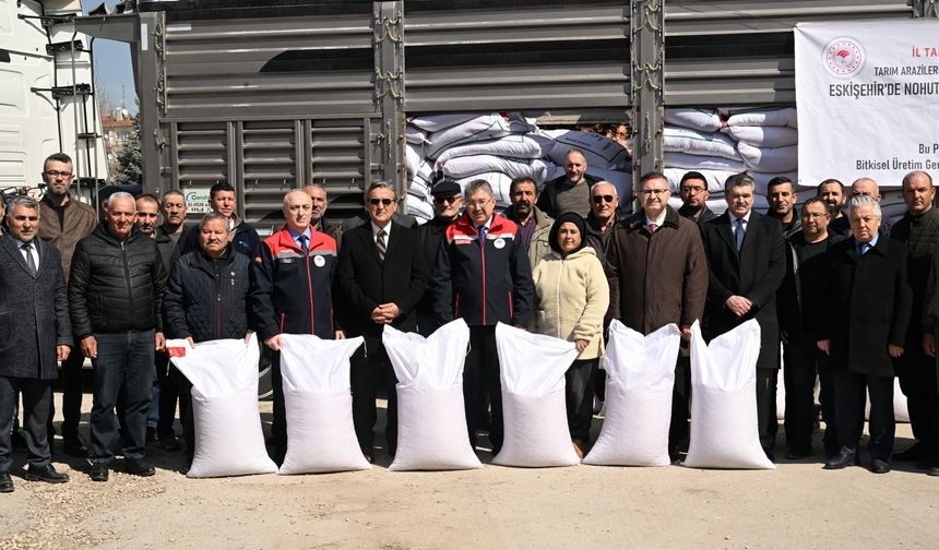 90 üreticiye 38 ton nohut tohumu dağıtıldı