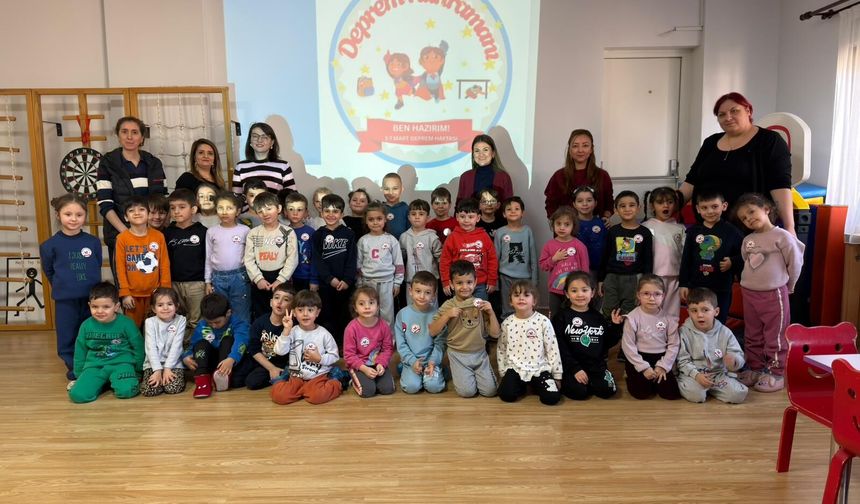 Miniklere deprem ve afet eğitimi