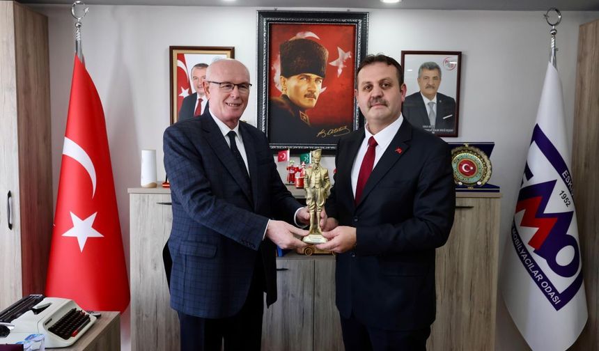 Başkan Kurt esnafın nabzını tuttu