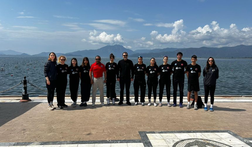 Eskişehirli kanocular Köyceğiz'den gururla döndü