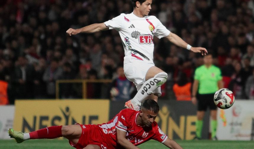 Şimşekler Balıkesir'de yenildi