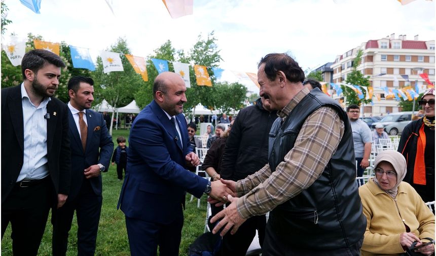 AK Parti Eskişehir Teşkilatı, Dede Korkut'ta bayramlaştı