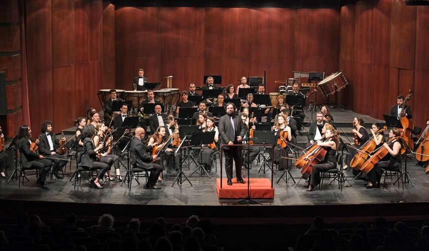 Senfoni Orkestrası'ndan nefes kesen akşam