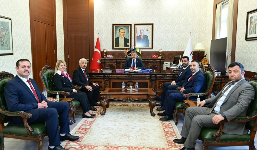 Başkan Karamanlı ve yönetiminden Vali Yılmaz'a ziyaret