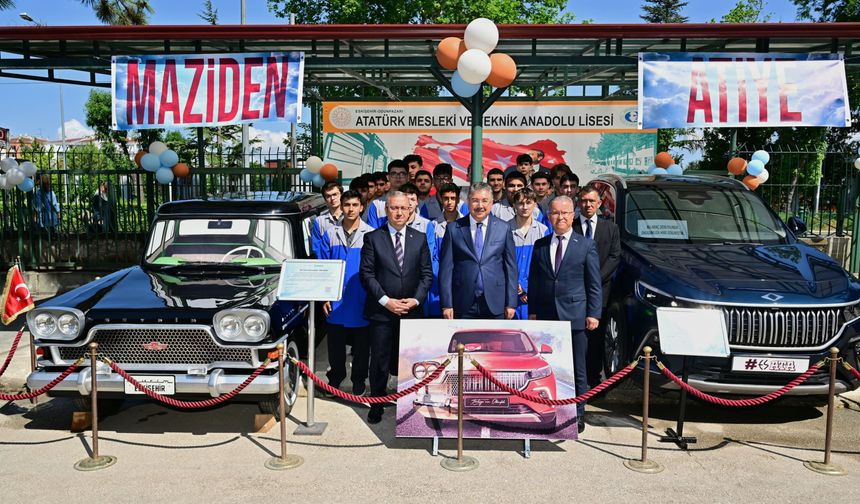 Öğrencilerin 3. Otomotiv Fuarı törenle açıldı