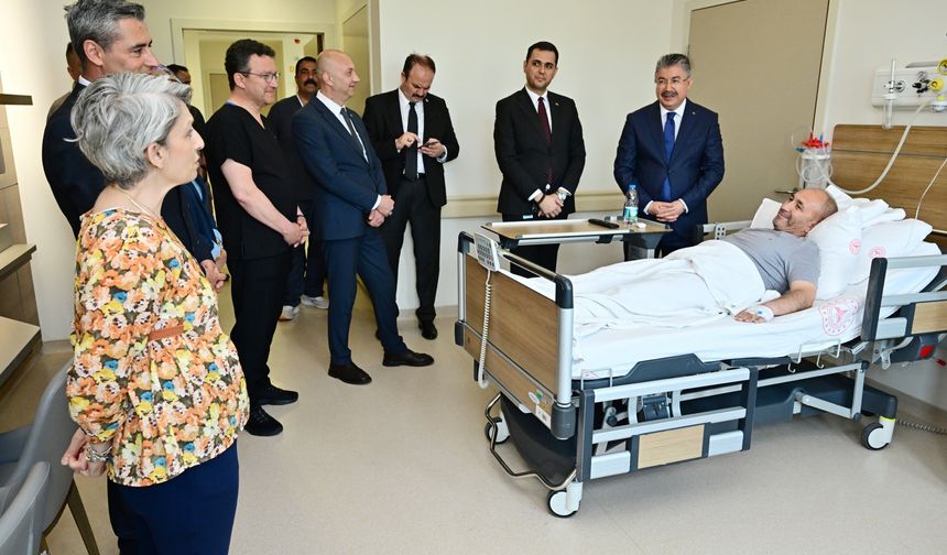 Vali Yılmaz'dan İl Jandarma Komutanı Demir’e geçmiş olsun ziyareti