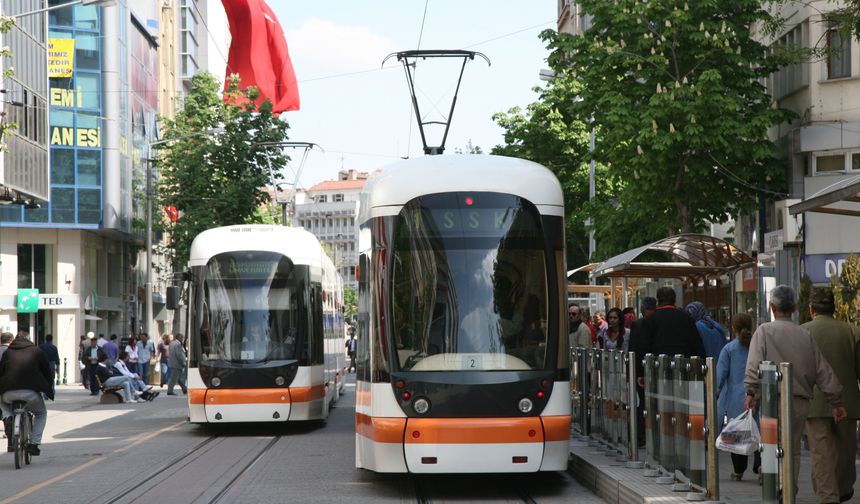 Tramvaylar yaz tarifesine geçiyor