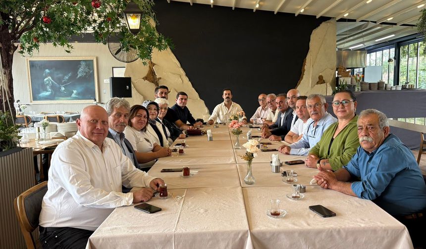 CHP'li ilçe başkanları YENİ Parti için bir araya geldi