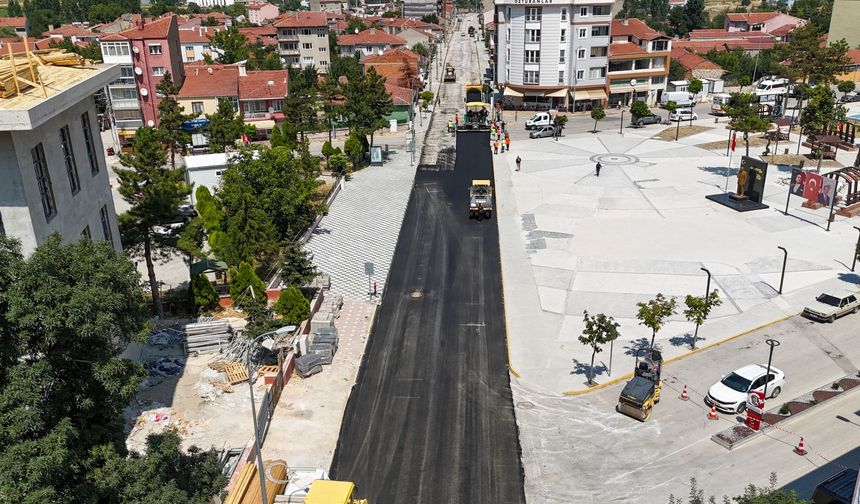 Büyükşehir'den İnönü'de sıcak asfalt uygulaması