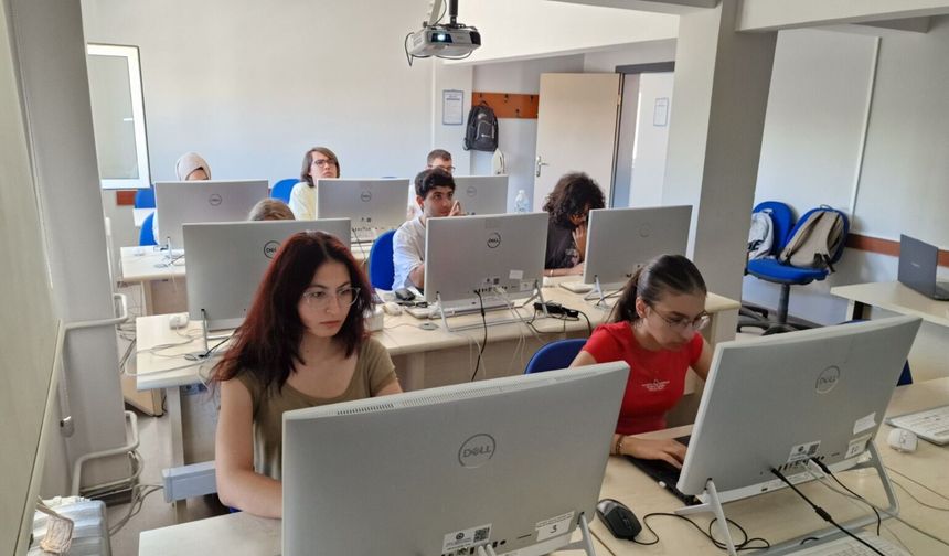 ESMEK Yaz Okullarında gençler yeteneklerini keşfetti