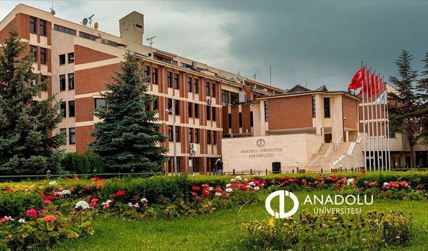 Anadolu Üniversitesi'nde lisansüstü eğitime 14 bin 520 başvuru yapıldı