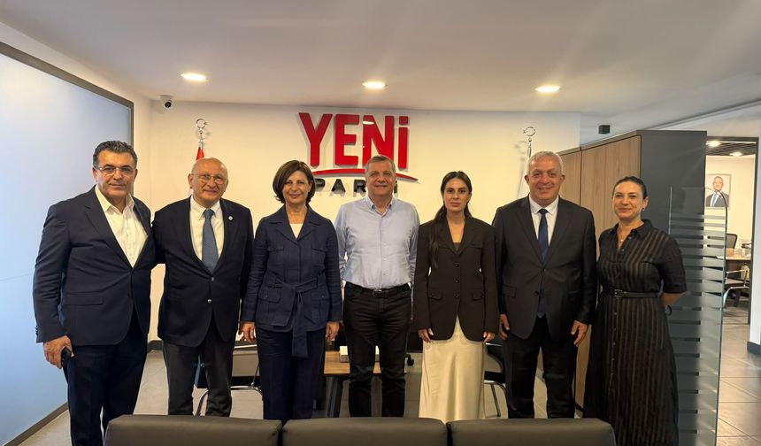 Başkan Ünlüce, Yeni Parti Genel Merkezi'ni ve Özgür Özel'i ziyaret etti