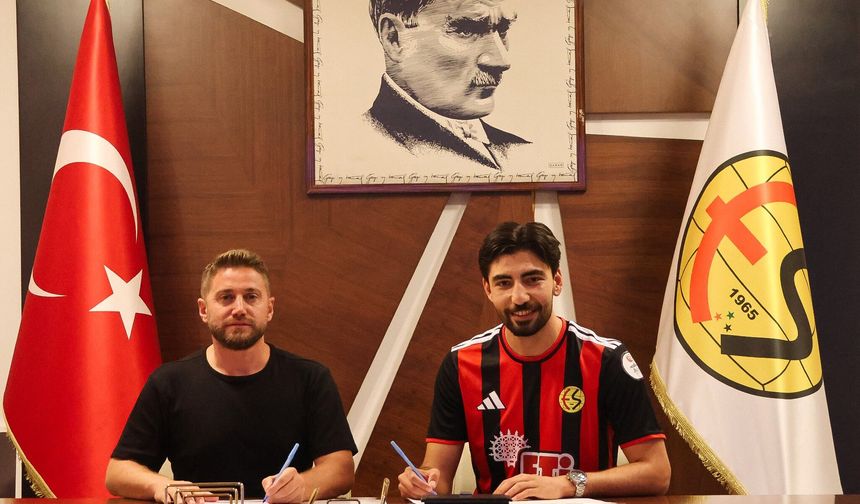 Eskişehirspor, Emre Sarıkaya'yı renklerine bağladı!