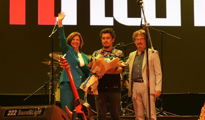 Pinhani, Eskişehir'i salladı