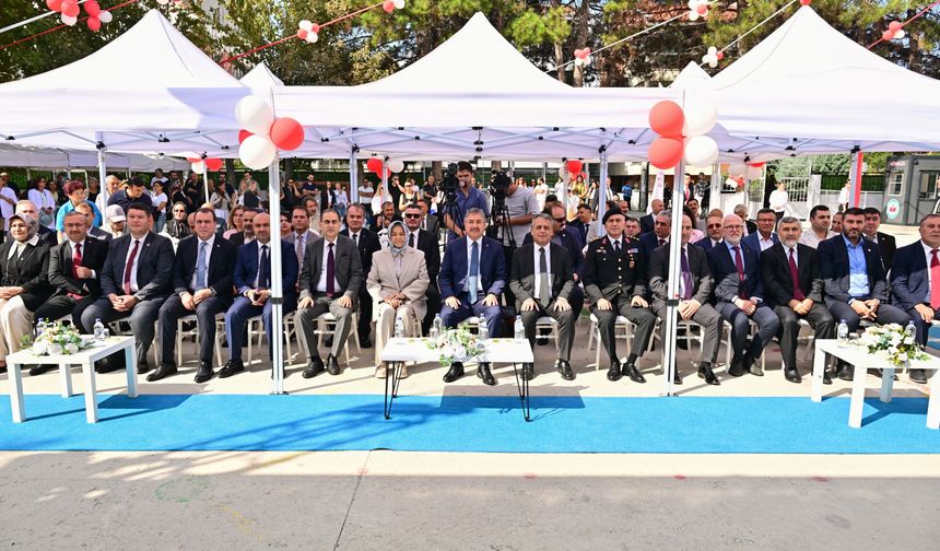 2026-2027 eğitim öğretim yılı ilk ders zili ile başladı