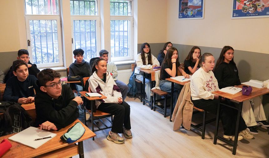 Bahriye Üçok'ta güz dönemi dersleri başladı