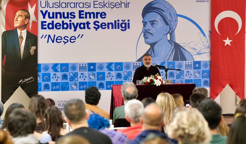 Uluslararası Eskişehir Yunus Emre Edebiyat Şenliği'nde yıldız yağmuru